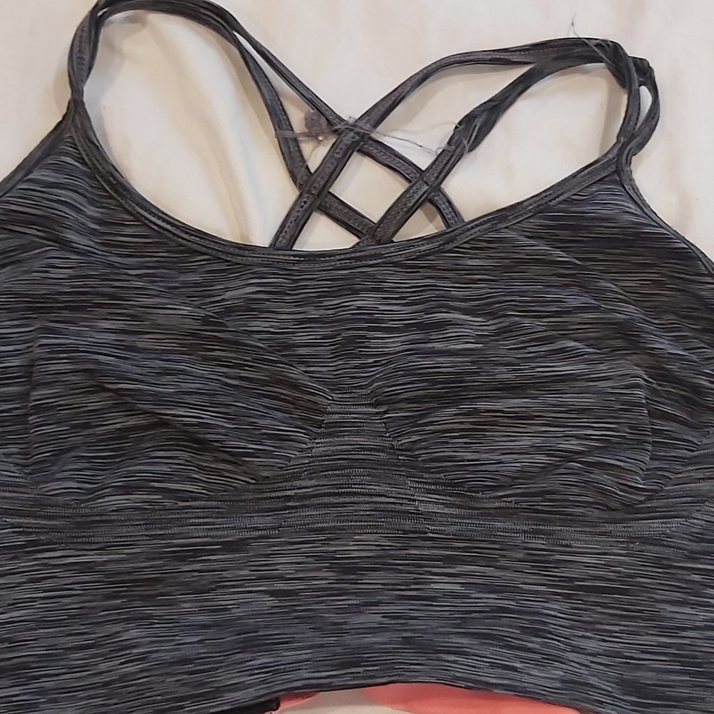 Sports bra